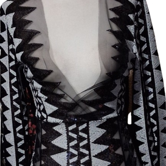 NWOT All Sequins black and white mini dress with 2 slits And sexy fit.,Size Smal - Picture 2 of 13